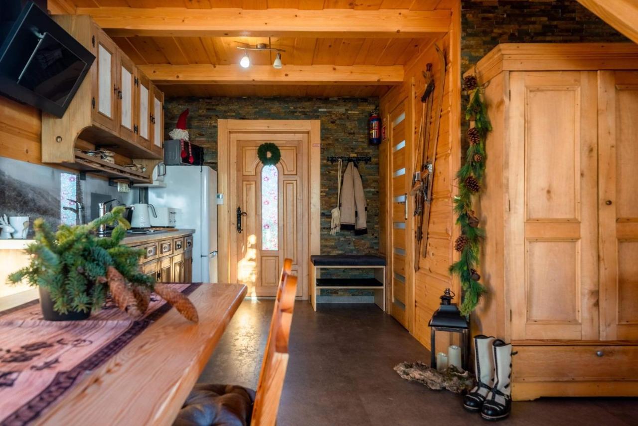 Domki Widokowe Wooden Luxury Chalet & Jacuzzi Zab Kültér fotó